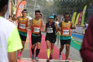 BIB: 4658, 488, 41092, 45789
                            <button type="button" onclick="openModal(8145938)" class="btn btn-primary btn-sm float-right btn-popup" data-toggle="modal" data-target=".modal-high-quality">
                        <i class="fas fa-shopping-cart"></i> Add to Cart
                    </button>
                                            <button type="button" onclick="isThisMe(8145938, true)" class="btn btn-success btn-sm float-right btn-popup btn-isme hidden" data-toggle="tooltip" data-placement="bottom" title="นี่คือรูปของคุณใช่ไหม คลิกที่นี่เพื่อเอาเข้าอัลบั้ม">
                        <i class="fas fa-plus"></i> Add to album
                    </button>
                    <button type="button" onclick="isThisMe(8145938, false)" class="btn btn-warning btn-sm float-right btn-popup btn-isnotme hidden">
                        <i class="fas fa-ban"></i> Remove from album
                    </button>